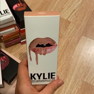 Koko K lip kit